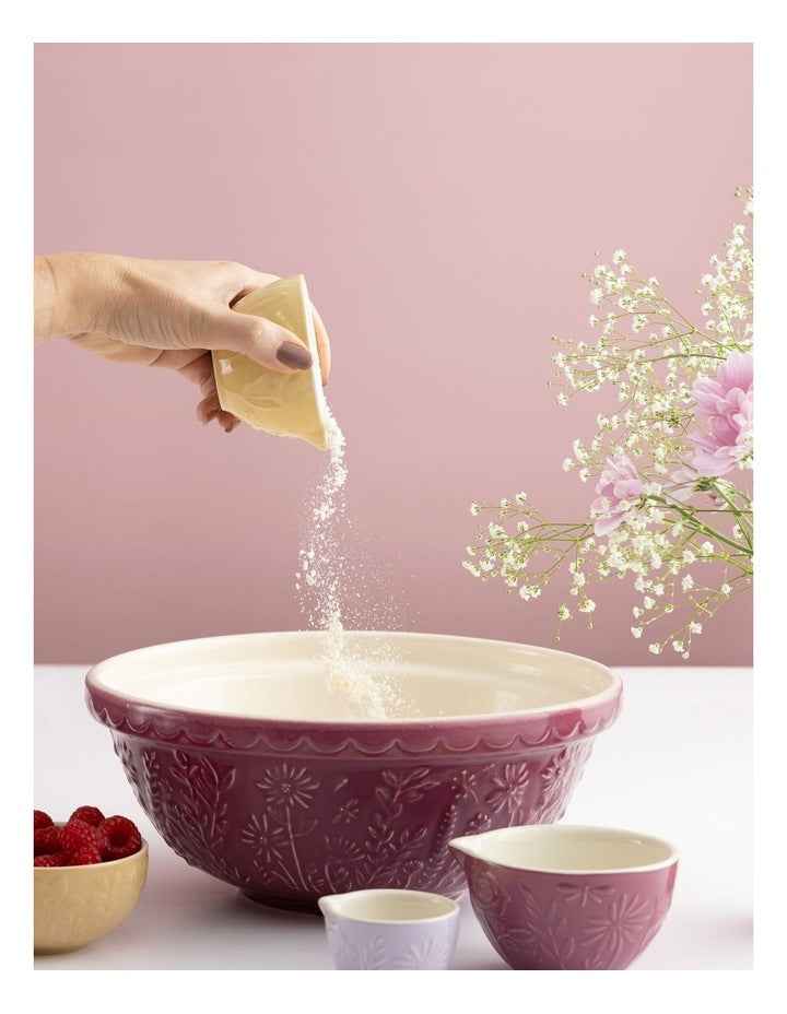 The Meadow Measuring Cups Set of 3 in Multi