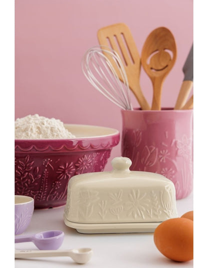 The Meadow Butter Dish 9 x 15.6 x 10.6cm in Cream