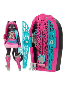 Skulltimate Secrets Hauntlywood Mysteries Catty Noir Doll and Accesories