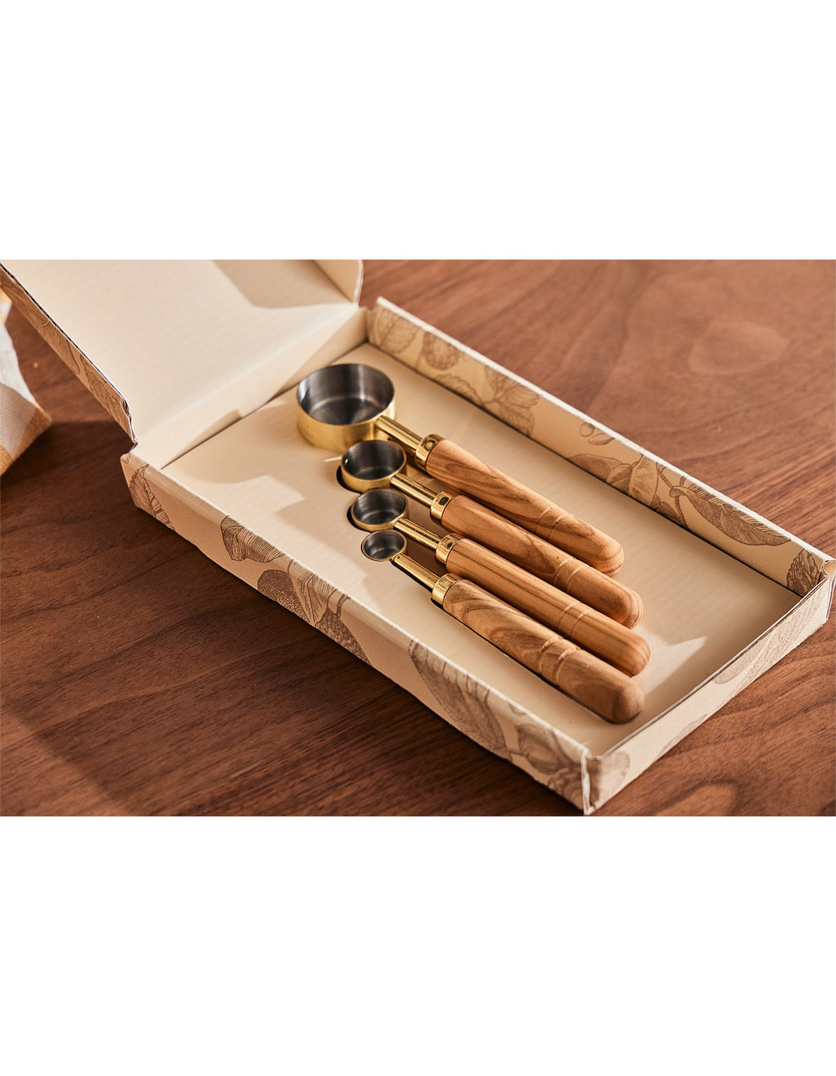 MEASURING SPOONS