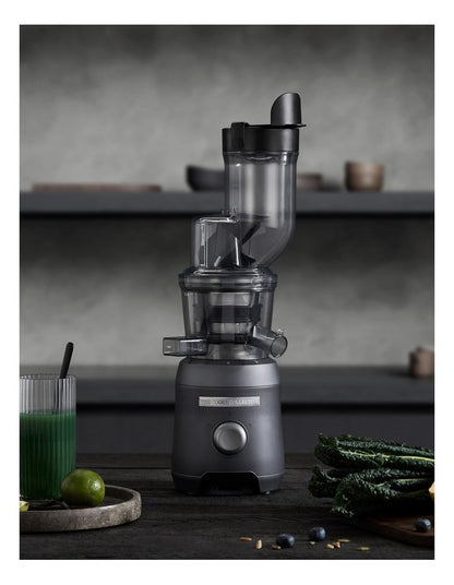Pure Squeeze Slow Juicer CJX366 in Grey