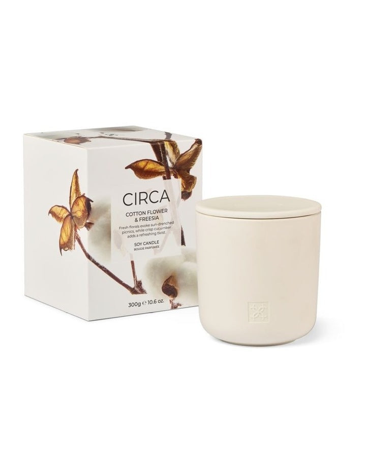 Cotton Flower And Freesia Soy Candle