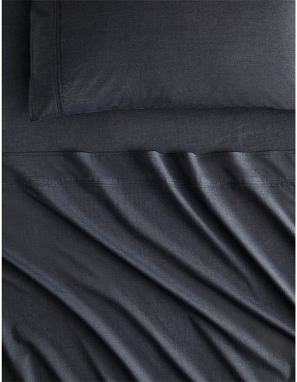REILLY QUEEN FITTED SHEET IN CARBON