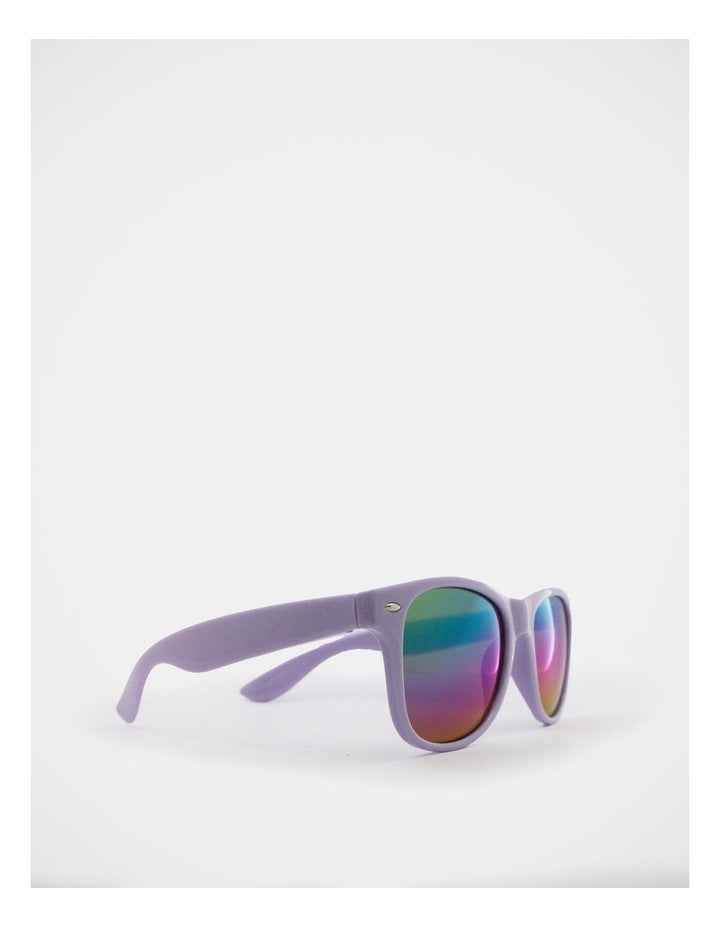 Core Sunglasses in Lilac