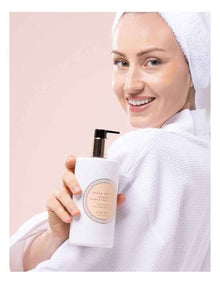 Peach Delight Repairing Hand Body Lotion