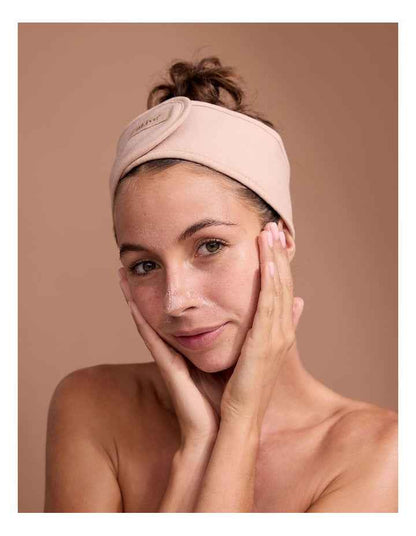 Swept Away, Beauty Headband