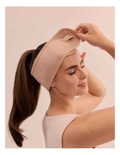 Swept Away, Beauty Headband