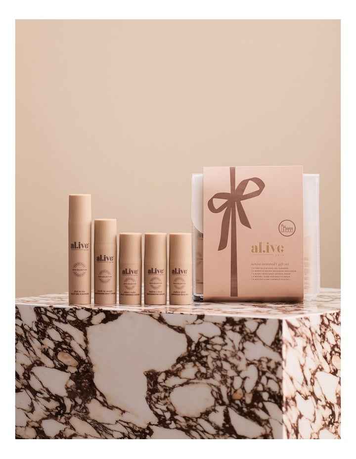 Skin Arrive Restored Gift Set