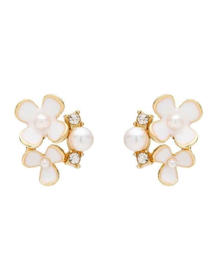 Daisy Pearl Cluster Stud Earrings in Gold