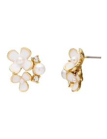 Daisy Pearl Cluster Stud Earrings in Gold