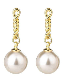 Chain Drop Pearl Earrings in Gold