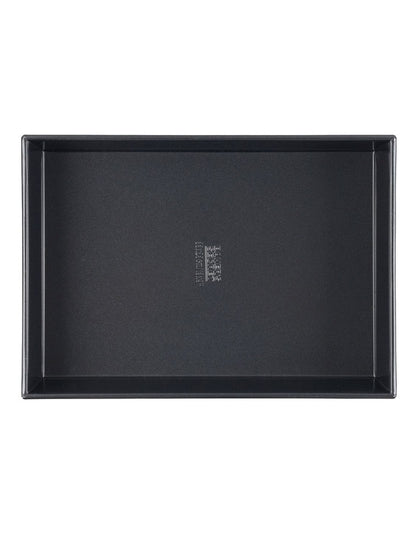 Ultimate Non-Stick Rectangular Cake Pan 33x23cm in Black