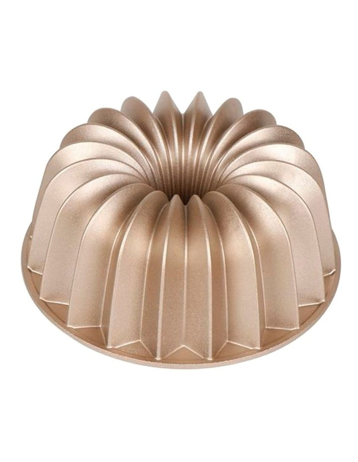 French Wreath Fluted Pan 22.5x10cm in Champagne
