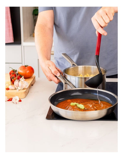 Ladle in Empire Red