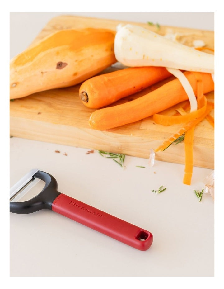 Y Peeler in Empire Red