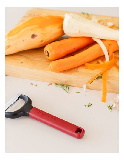 Y Peeler in Empire Red