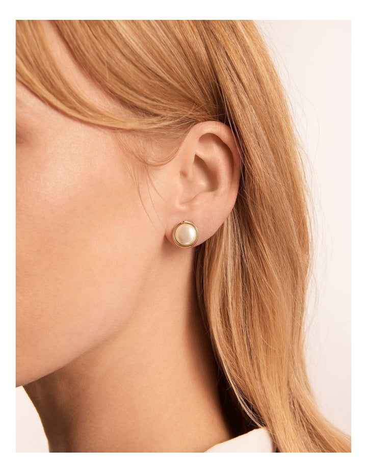 Clip Earrings in Silver/Pearl