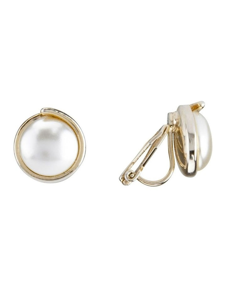 Clip Earrings in Silver/Pearl