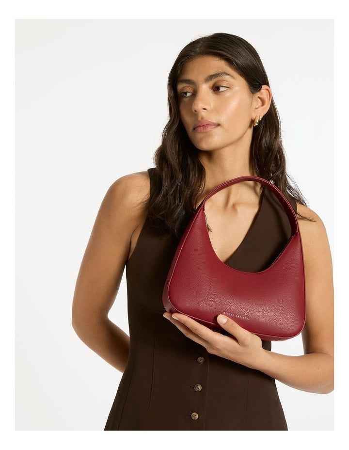Aurora Shoulder Bag in Rouge