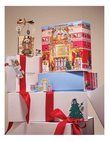 A Tahaa Affair Soy Candle & Spinning Carousel 380g