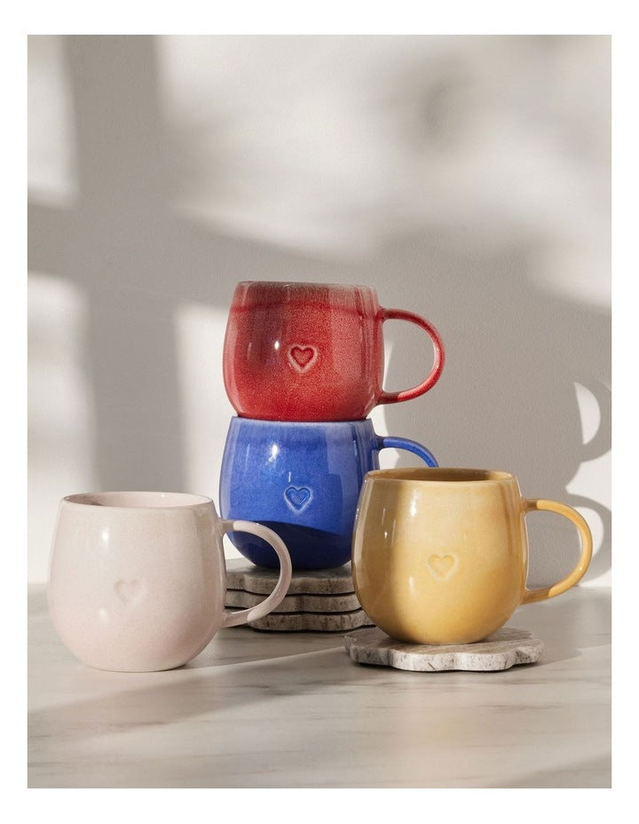 The Club Amore Snug Mug 440ml in Red
