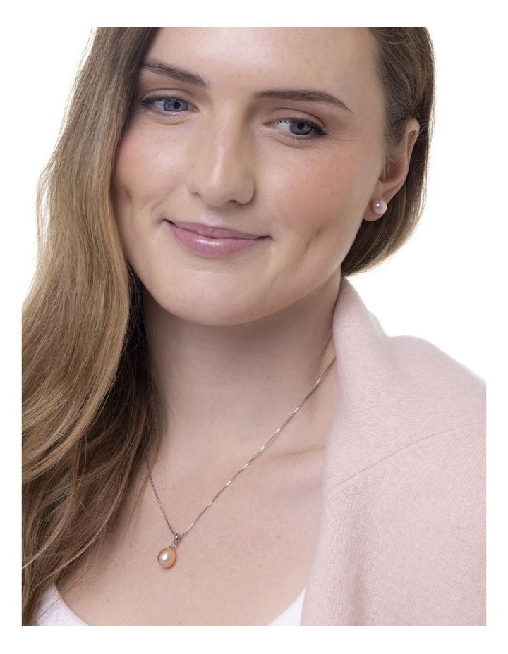 Cherish Natural Pendant Necklace in Rose