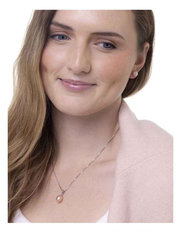 Cherish Natural Pendant Necklace in Rose