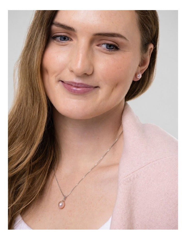 Cherish Natural Pendant Necklace in Rose