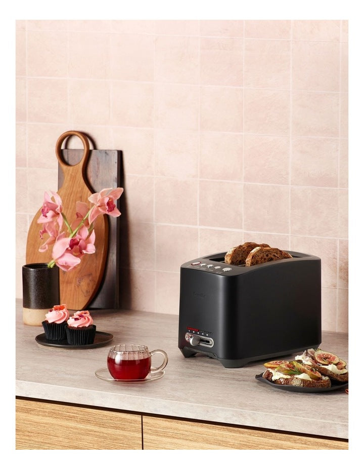 The Smart Toast Truffle BTA825BTR4IAN1 2 Slice