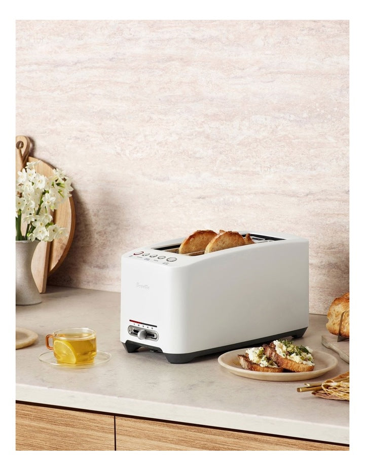 The Smart Toast BTA830SST4IAN1 Long Slot 4 Slice