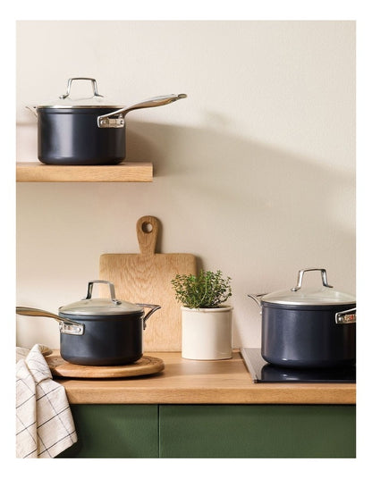 Non-Stick Ceramic Saucepan With Lid Lid 16cm in Black