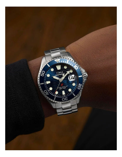 Deepwater Meridian 200 Stainless Steel Bracelet Watch 44mm in Silver