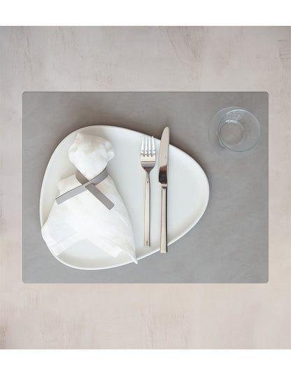 TABLE MAT SQUARE LARGE NUPO LIGHT GREY