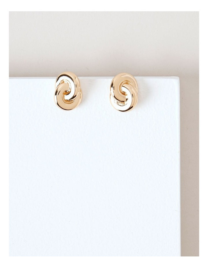 Interlocked Rings Earrings in Gold