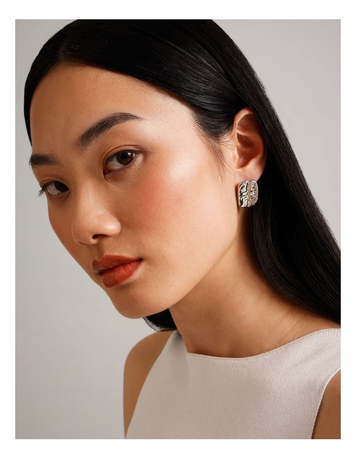 Curved Studs in Silver