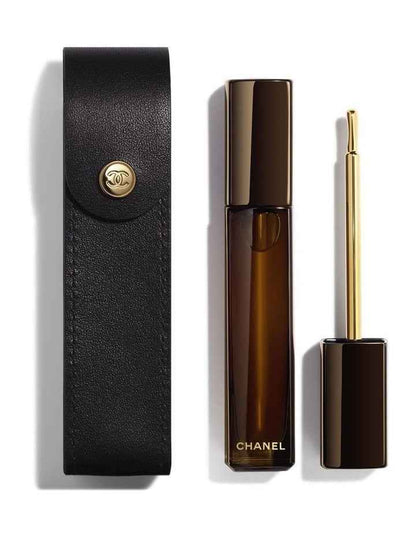 SUBLIMAGE L&#39;EXTRAIT HUILE L&Egrave;VRES Ultimate Lip Oil: Reinvigorates And Nourishes