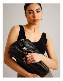 Andrea Leather Clutch Bag in Black