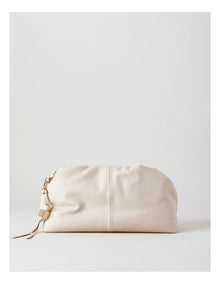 Andrea Leather Clutch Bag in Vanilla