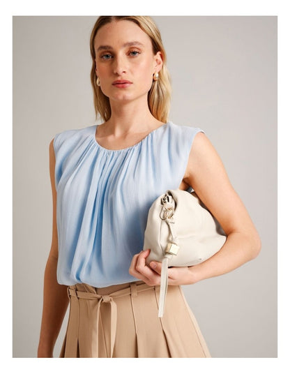 Andrea Leather Clutch Bag in Vanilla