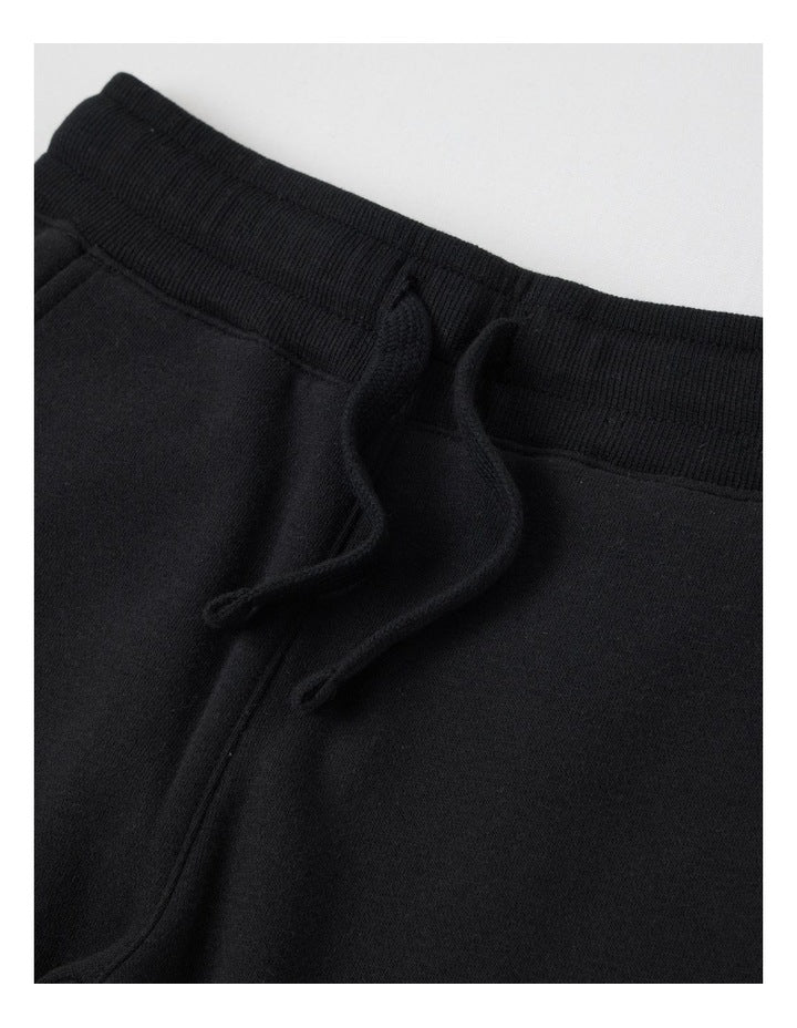 Essentials Trackpant in Black