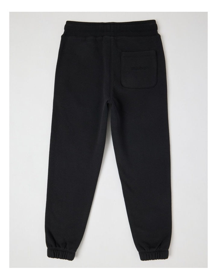 Essentials Trackpant in Black