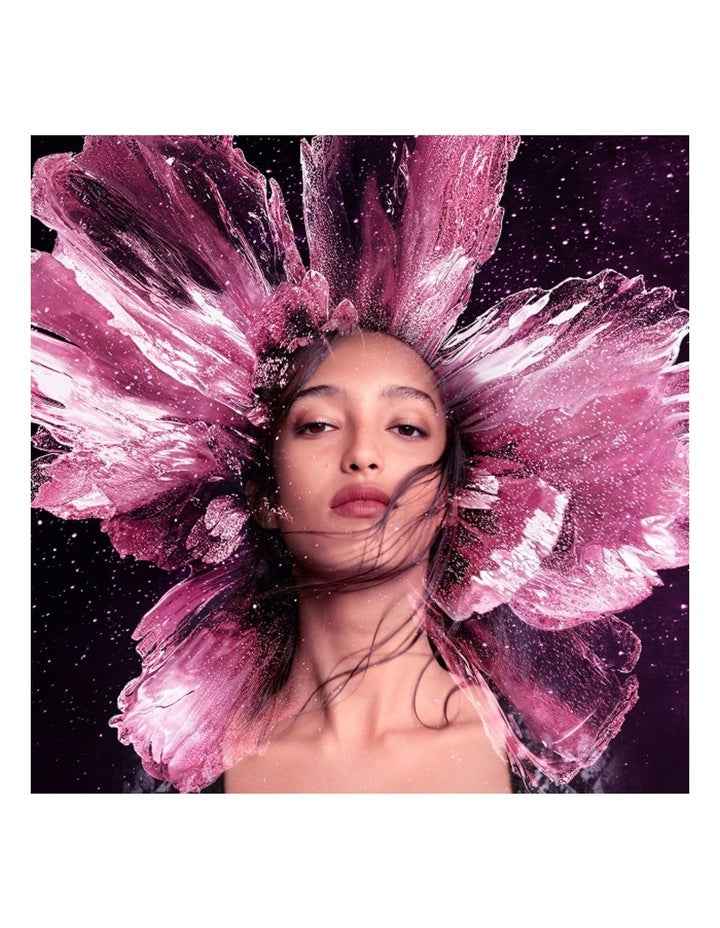 Flowerbomb Eau de Parfum 30ml Set (Includes Body Lotion 50ml & Body Cream 40ml)