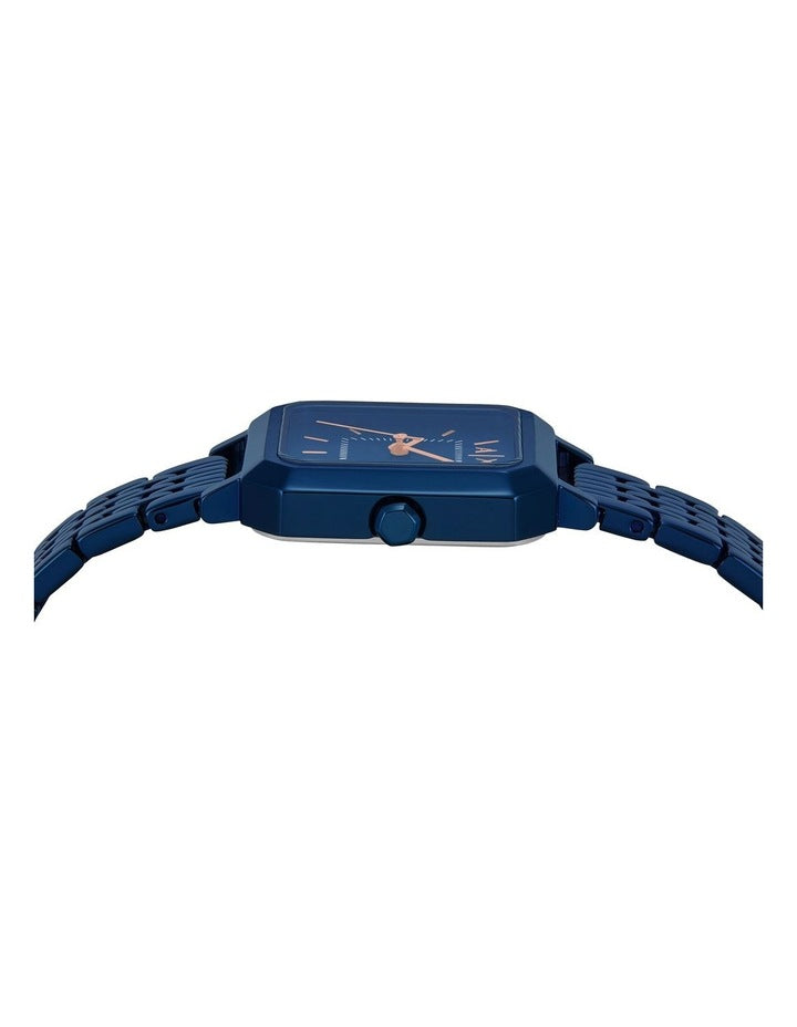Analog Watche in Blue