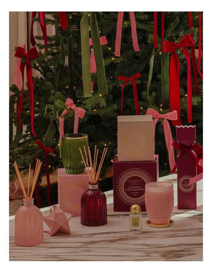 Passion Berry Pavlova Large Candle 370g