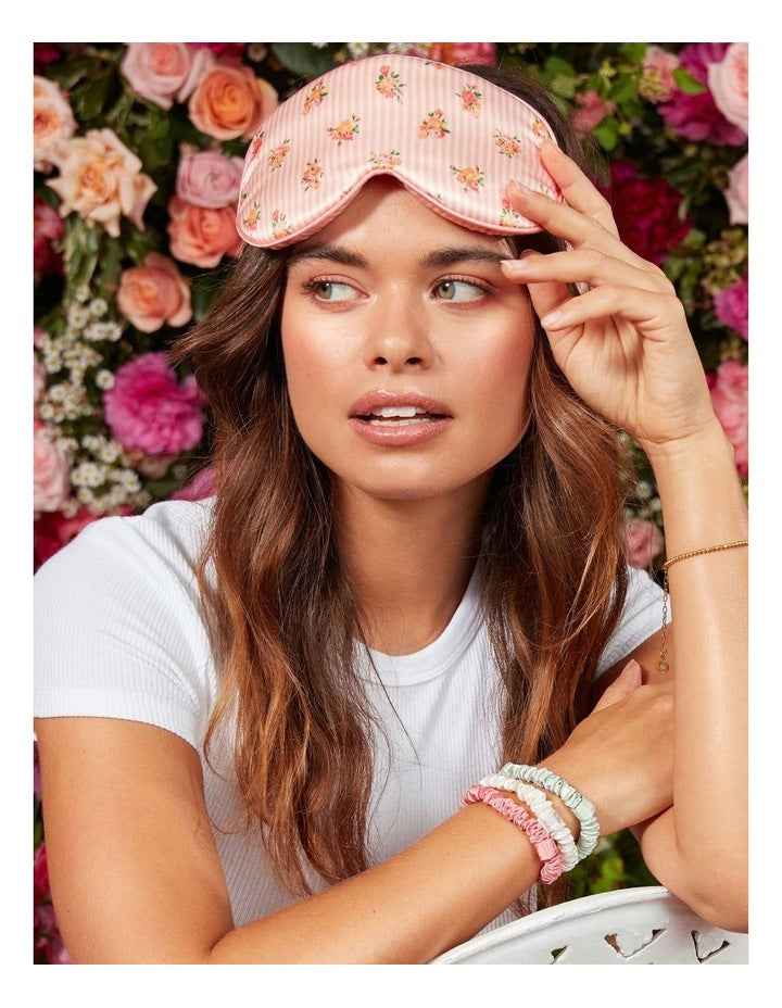 Pure Silk Contour Sleep Mask in Petal