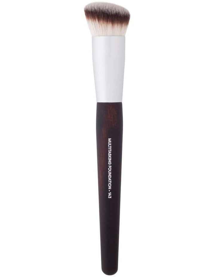 Multi-Tasking Foundation Brush - 143