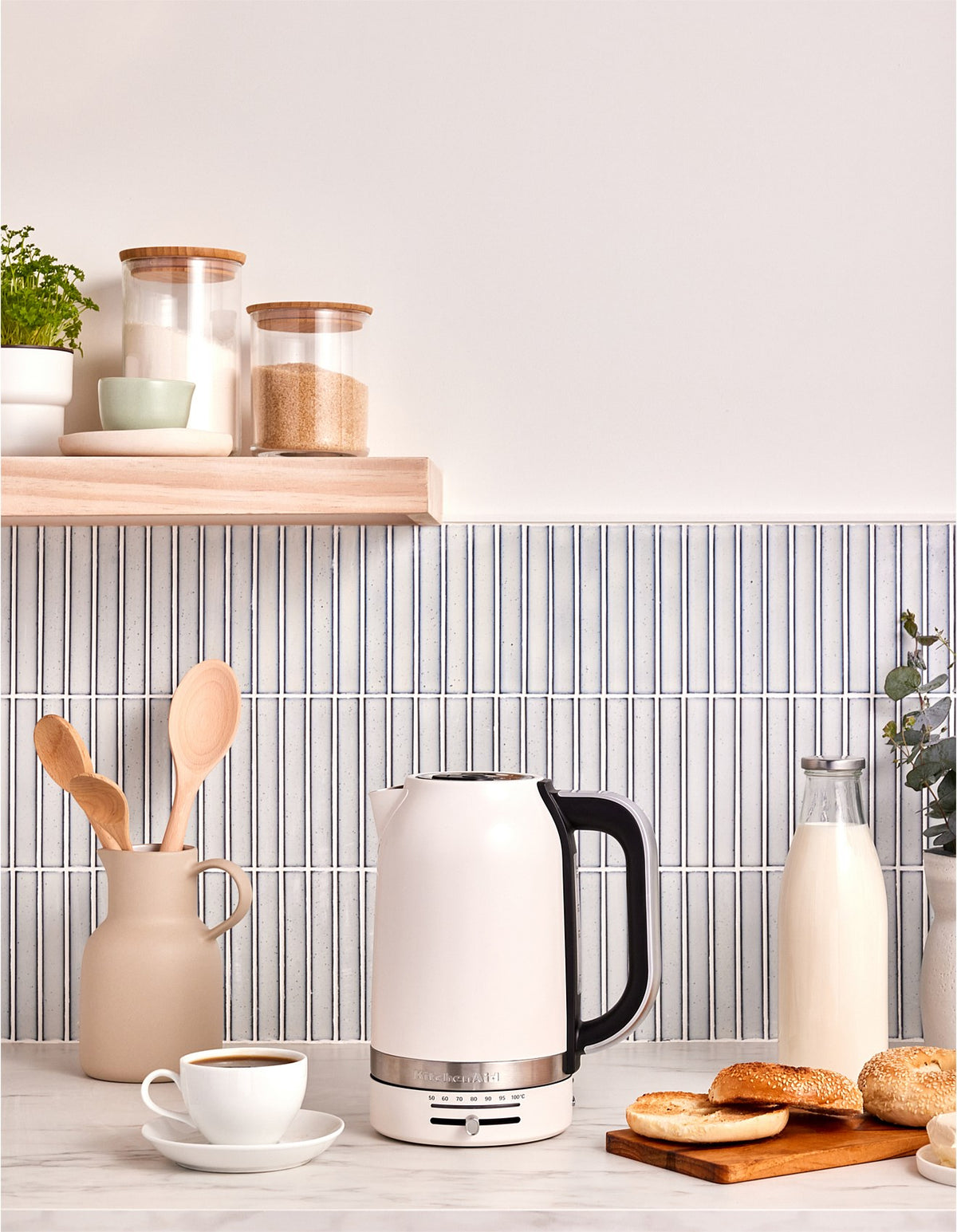 KEK1701 1.7L Variable Temperature Kettle Porcelain