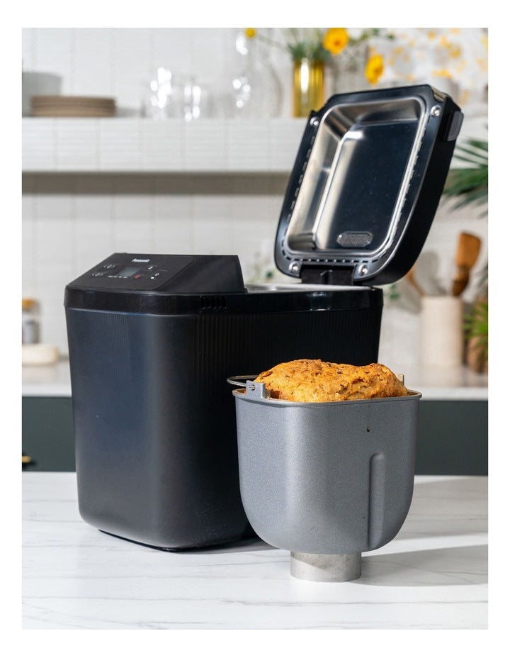 Panasonic Compact Breadmaker SD-PN100KST in Black