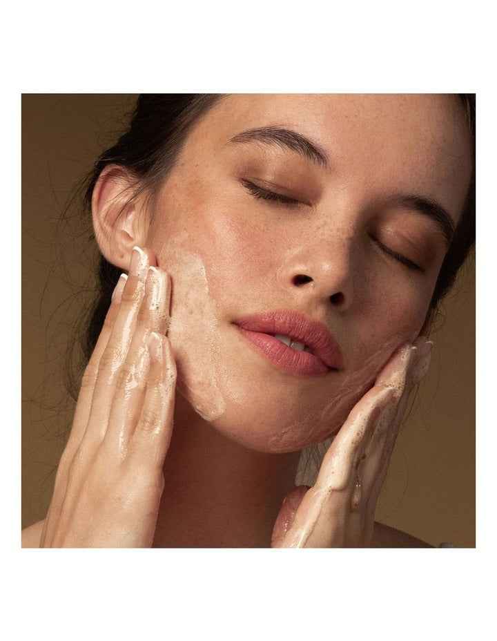 Juliet Anti-Blemish Gel Cleanser 200ml