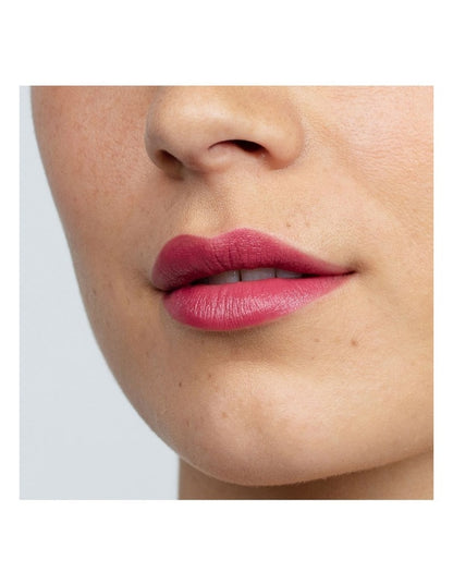Remarkably Red Lipstick 4g